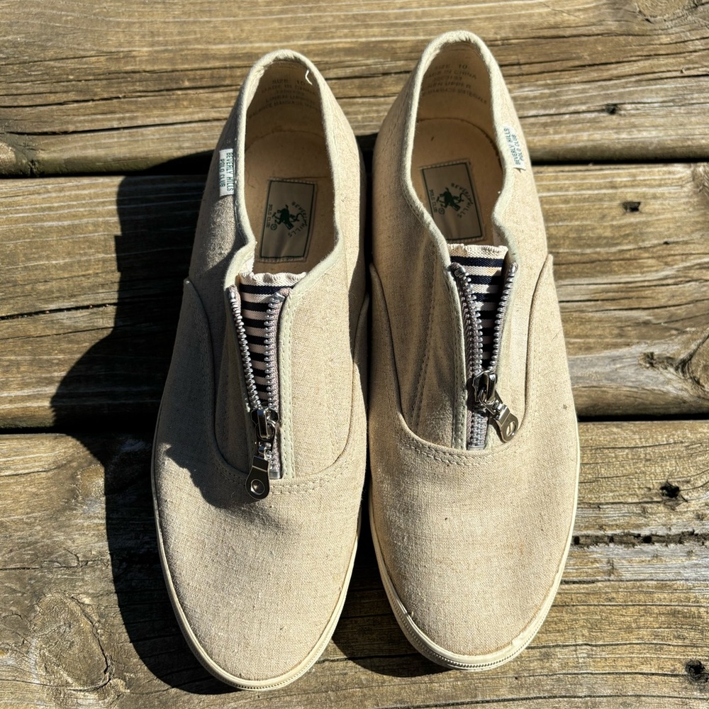 Beverly Hills Polo Club shoe size 10. In great condition.